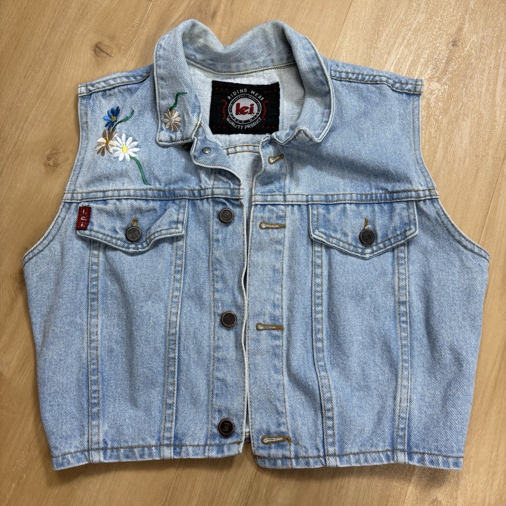 Y2K l.e.i. Denim Vest Womens Medium Embroidered Flowers Buttons Light Wash